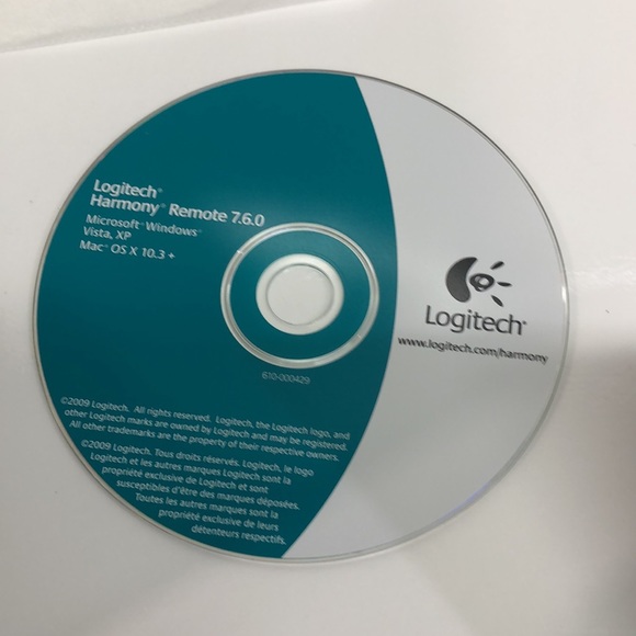 Logitech Harmony 1100 Touch Screen Universal Remote - Picture 12 of 17